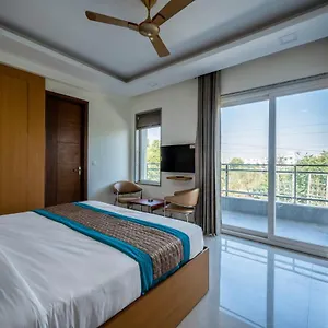 The Palms I Near Medanta Medicity I Sec-38 *** Gurgaon