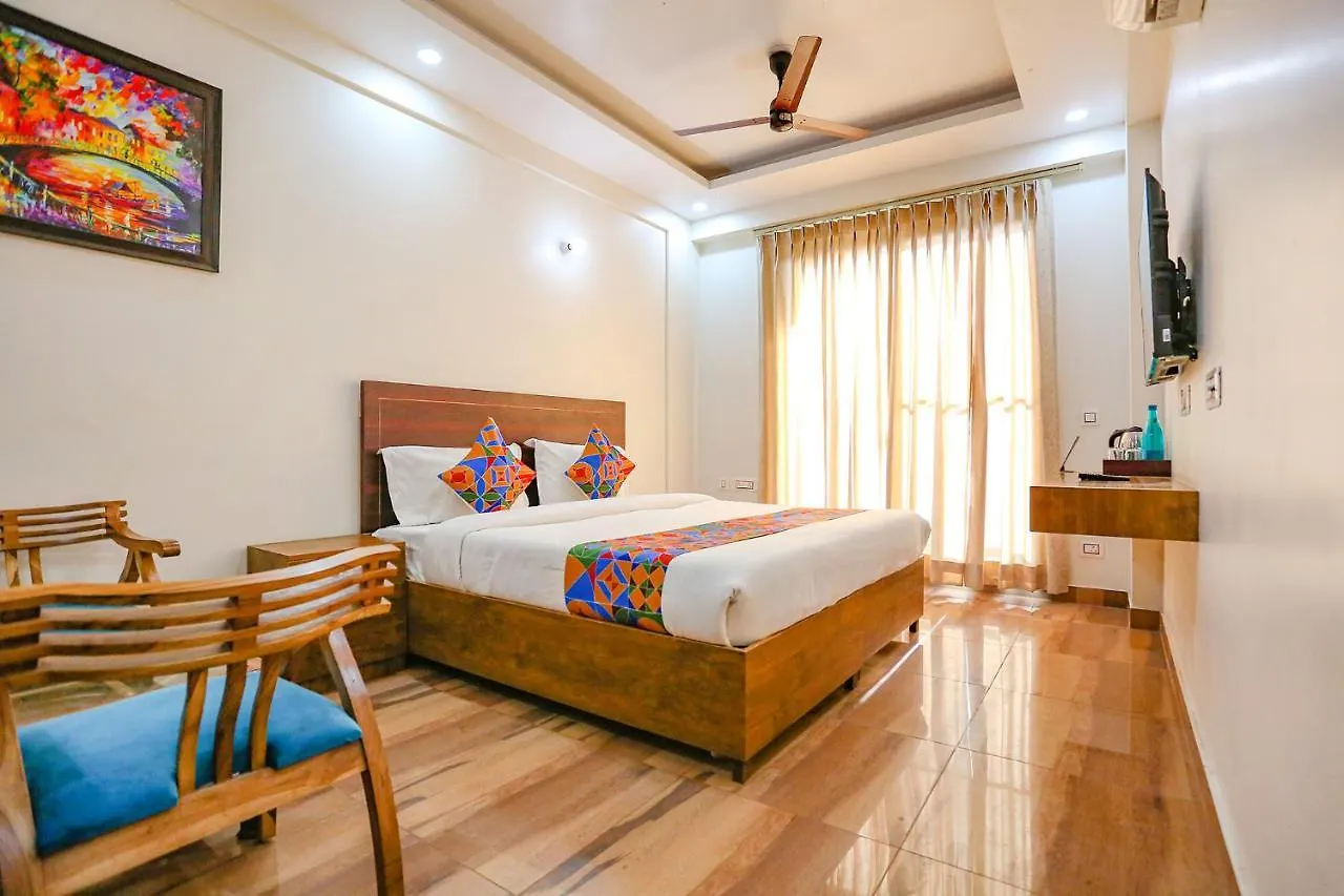 Hotel Fabhotel Vikings Gurgaon